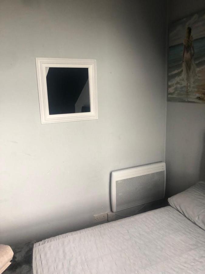 2 Bed Central Hub In Medway Leilighet Chatham  Eksteriør bilde